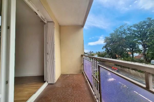 REZE – MARRIERE – Appartement T1 avec balcon