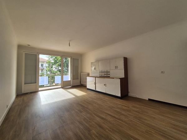 REZE – MARRIERE – Appartement T1 avec balcon