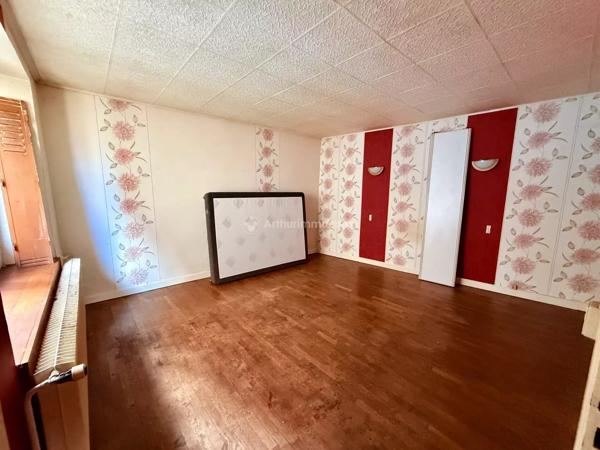 Vente                                                      Maison de village
                        
                     6 pièces                      140 m2                     à Andelot-Blancheville