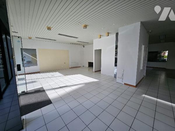 LISIEUX - Murs commerciaux