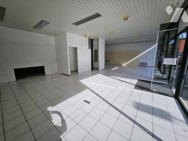 LISIEUX - Murs commerciaux