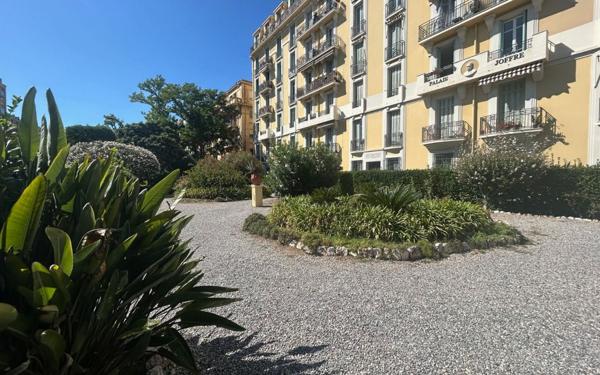 Appartement à vendre    3 pièces • 62 m2 Nice