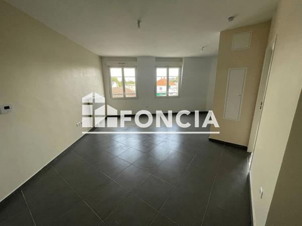 Location Appartement 2 pièces 45.4 m² - 144 RUE JEAN CATELAS Saleux 80480