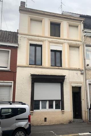 Maison 6 pièce(s) 2 chambre(s) 110 m²