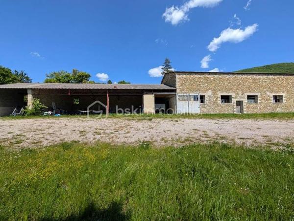 Corps de ferme de 330 m²