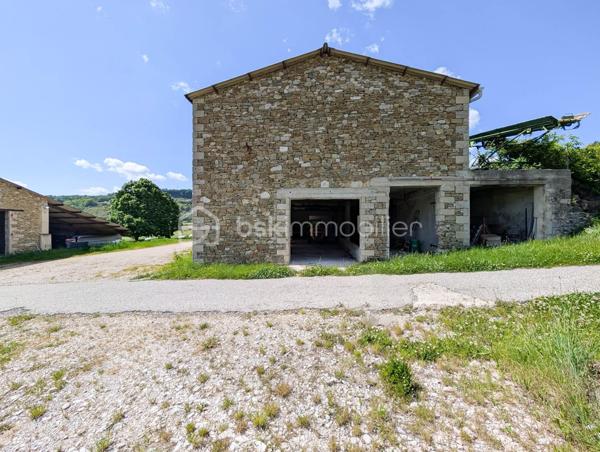 Corps de ferme de 330 m²