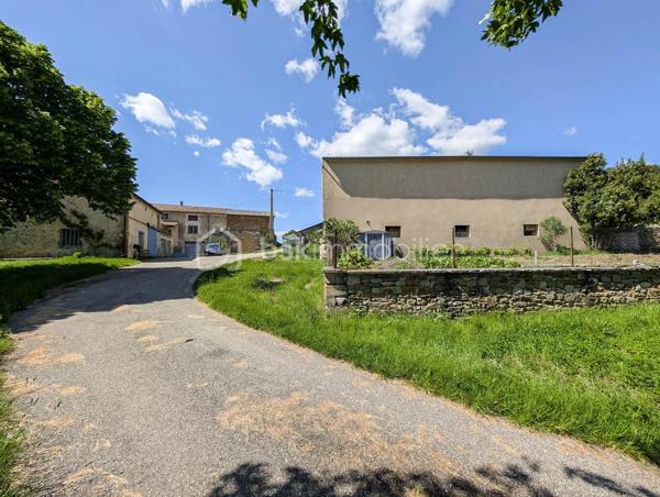 Corps de ferme de 330 m²