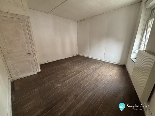 Maison ancienne à vendre, 6 pièces - Hirson 02500