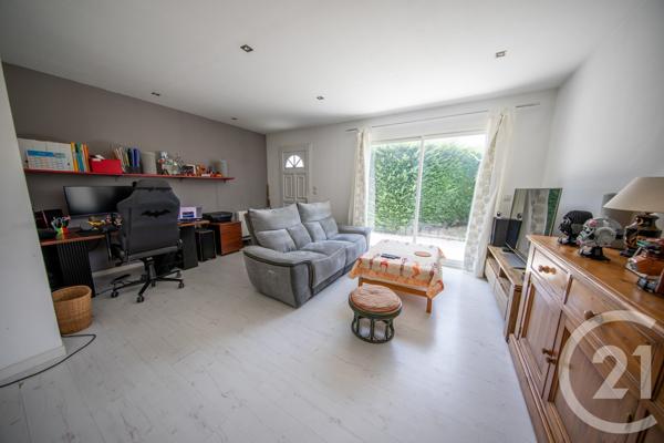 Maison à vendre  4 pièces - 79,53 m 2   ST MEDARD EN JALLES  - 33