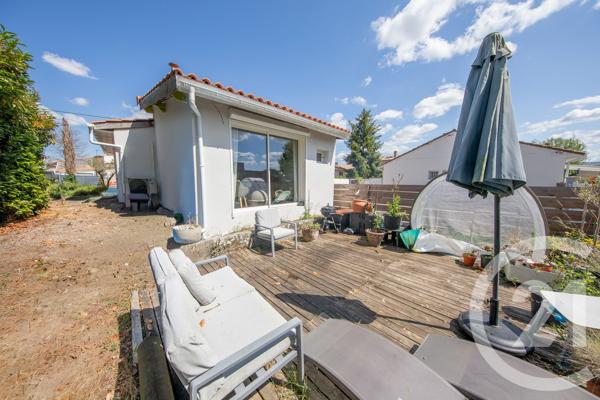 Maison à vendre  4 pièces - 79,53 m 2   ST MEDARD EN JALLES  - 33