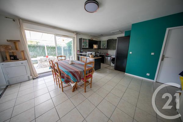 Maison à vendre  4 pièces - 79,53 m 2   ST MEDARD EN JALLES  - 33