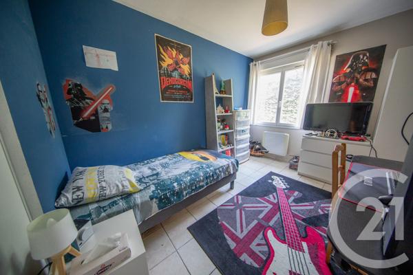 Maison à vendre  4 pièces - 79,53 m 2   ST MEDARD EN JALLES  - 33