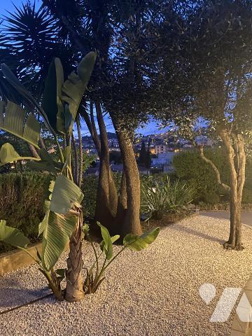 PROCHE VIEUX CANNET MAISON 120 M2 DEBUT 20E EN PARFAIT ETAT AVEC PISCINE