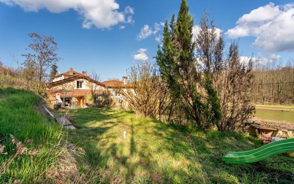 Appartement à vendre    5 pièces • 95 m2 Sain-Bel