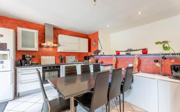 Appartement à vendre    5 pièces • 95 m2 Sain-Bel