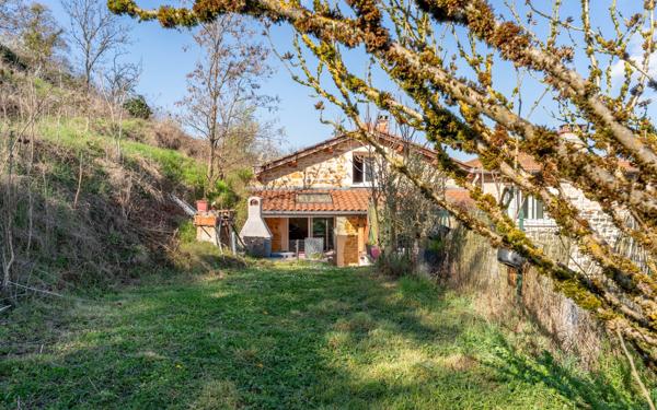 Appartement à vendre    5 pièces • 95 m2 Sain-Bel