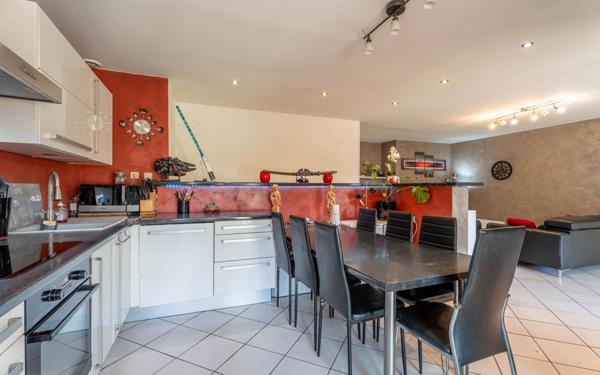 Appartement à vendre    5 pièces • 95 m2 Sain-Bel