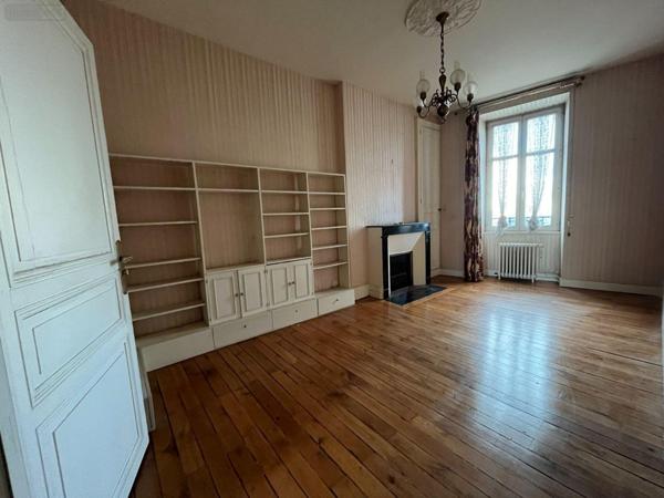 Maison de ville à vendre à Châteauroux dans l'Indre (36000), ref : 36004/328