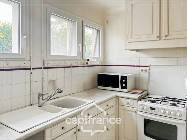 Maison à rénover, 5 chambres, jardin, tout à l'égoût, proche des commodités