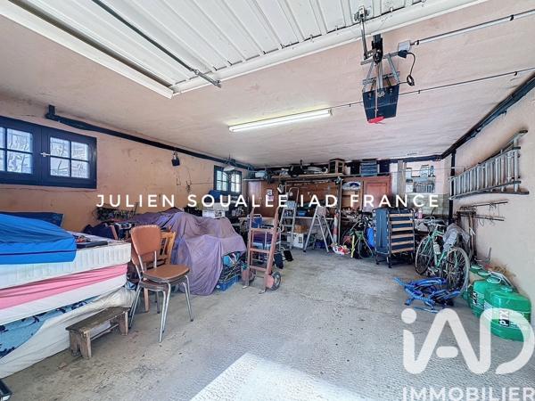 Maison à vendre 5 pièces 196 m² Carnoux-en-Provence