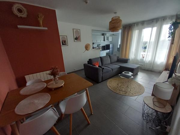 Appartement
                                                                                                                                                                                                                                                                                                                        2 pièce(s)                                                                                                                                                                                                          1 chambre(s)                                                                                                                                                                                                          47  m²