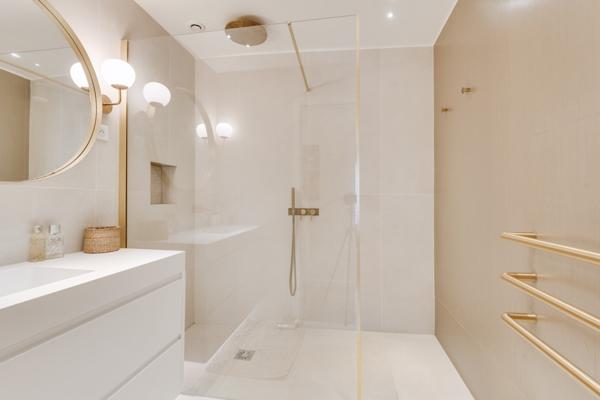 Appartement T4 à vendre  4 pièces - 101,43 m2 PARIS - 75006