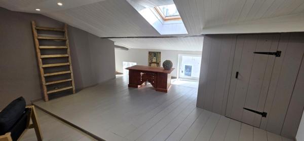 Maison de village de 200 m² à Sauzet