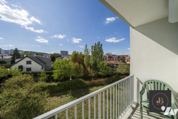 Appartement F4 au calme avec balcon 