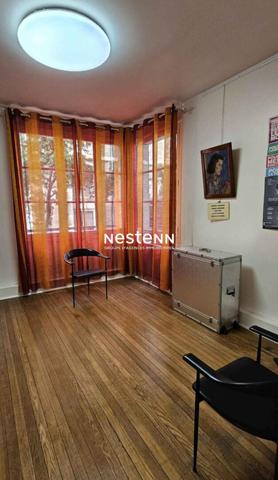 Appartement Issy Les Moulineaux 4 pièce(s) 82.15 m2 - cabinet dentaire - profession libérale