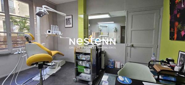 Appartement Issy Les Moulineaux 4 pièce(s) 82.15 m2 - cabinet dentaire - profession libérale