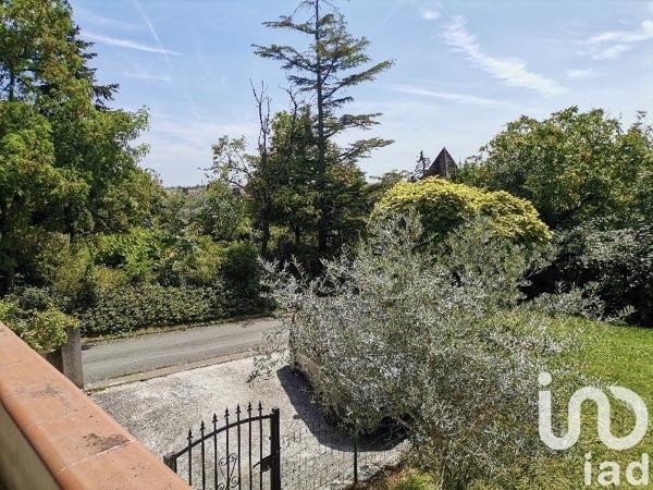 Maison traditionnelle 6 pièces de 125 m² à Nérac (47600)