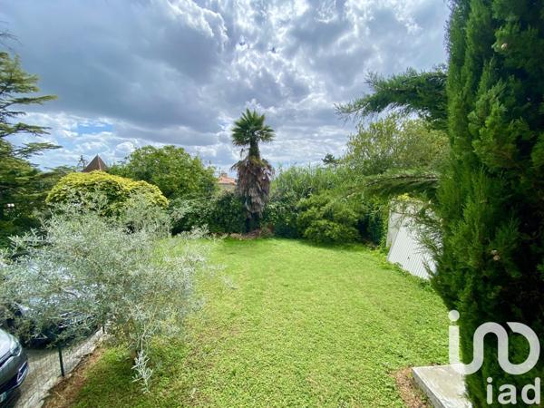 Maison traditionnelle 6 pièces de 125 m² à Nérac (47600)