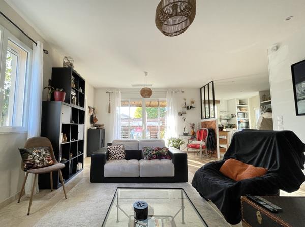 Montfort-sur-Argens (83570) VILLA RECENTE 3 CHAMBRES / JARDIN DE 400M²/ PISCINE/ GARAGE ET SOUS SOL DE 60M²