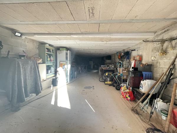 Montfort-sur-Argens (83570) VILLA RECENTE 3 CHAMBRES / JARDIN DE 400M²/ PISCINE/ GARAGE ET SOUS SOL DE 60M²