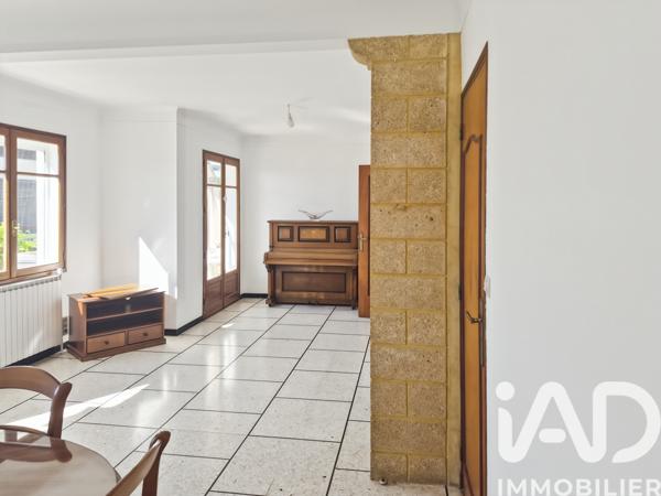 Maison à vendre 4 pièces 117 m² Roquemaure