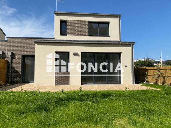 Location Maison 3 pièces 80.4 m² - 25 RUE HEBERT Laval 53000