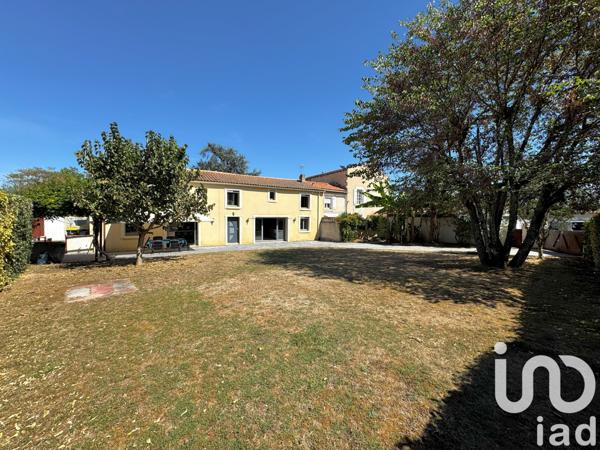 Maison à vendre 6 pièces 190 m² Fontenay-le-Comte