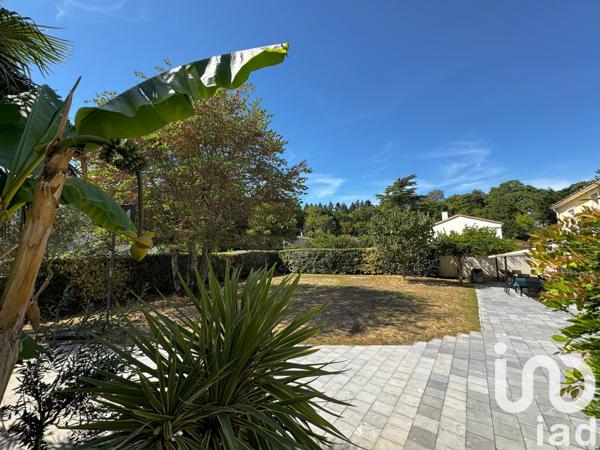 Maison à vendre 6 pièces 190 m² Fontenay-le-Comte