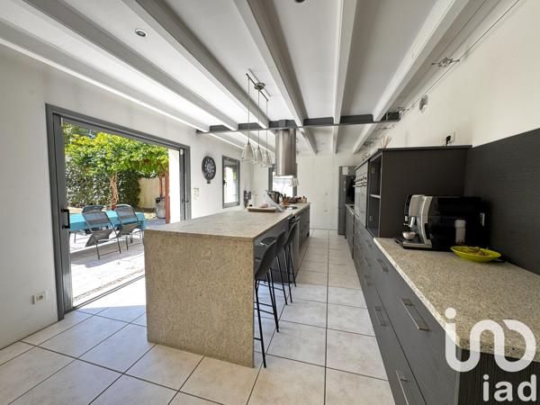 Maison à vendre 6 pièces 190 m² Fontenay-le-Comte