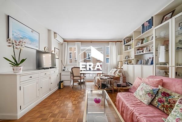 SQUARE DES MUSICIENS - 2 Pieces 45 M2 - 550.000€