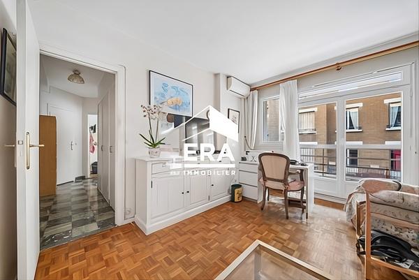 SQUARE DES MUSICIENS - 2 Pieces 45 M2 - 550.000€