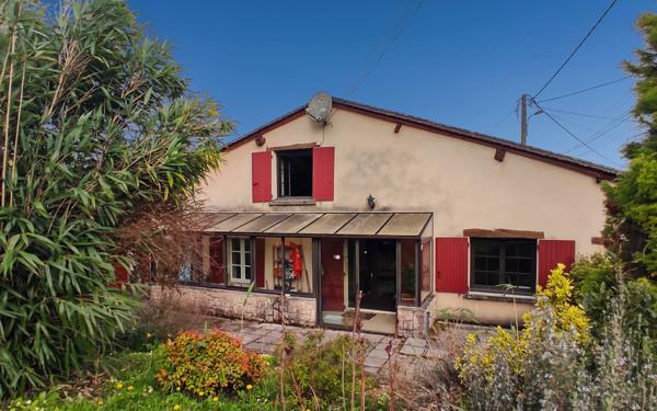 Maison à vendre    2 pièces •  Saint-Astier