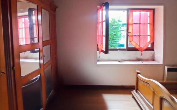 Maison à vendre    2 pièces •  Saint-Astier