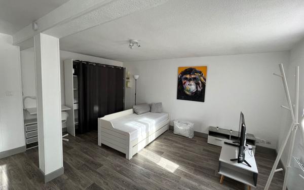 Immeuble à vendre    14 pièces •  Limoges