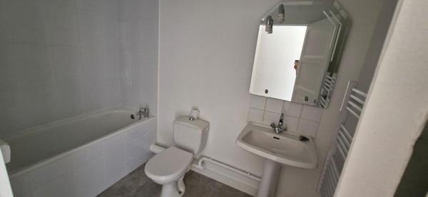 Un appartement de type 2 sis 646 route de nuelles ...