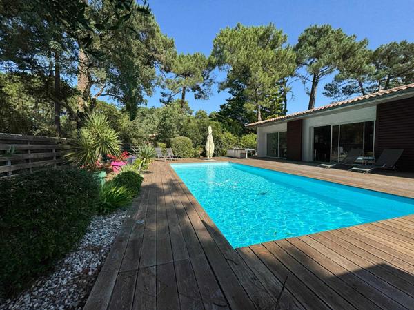 Piraillan , au calme, villa spacieuse 242m²
