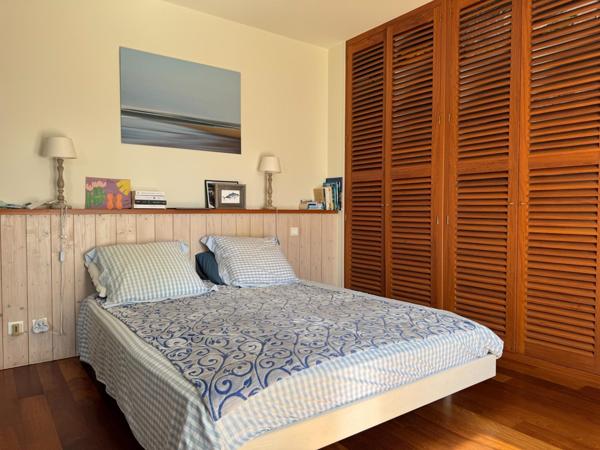 Piraillan , au calme, villa spacieuse 242m²