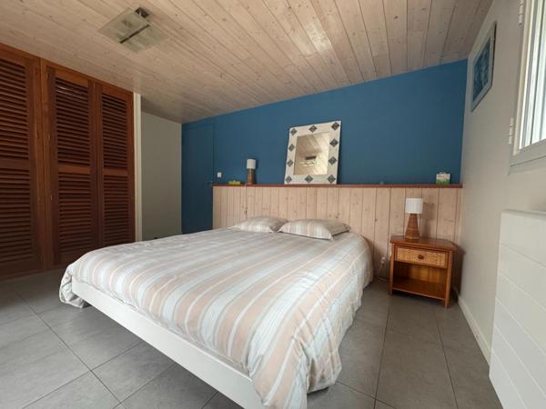 Piraillan , au calme, villa spacieuse 242m²