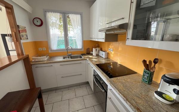 Maison à vendre    5 pièces • 180 m2 L'Isle-sur-la-Sorgue