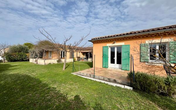 Maison à vendre    5 pièces • 180 m2 L'Isle-sur-la-Sorgue